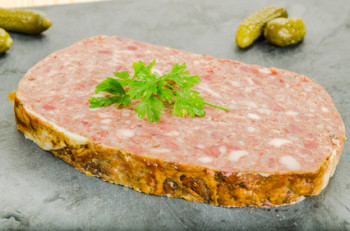 Pâté de campagne tranché